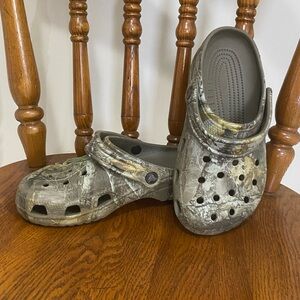 CROCS Woodland Camo Slip-On Sandals